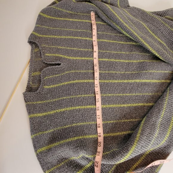 Handmade Knitted Multi-Color Pullover Shrug/Poncho, Size M, NWOT - Picture 8 of 11